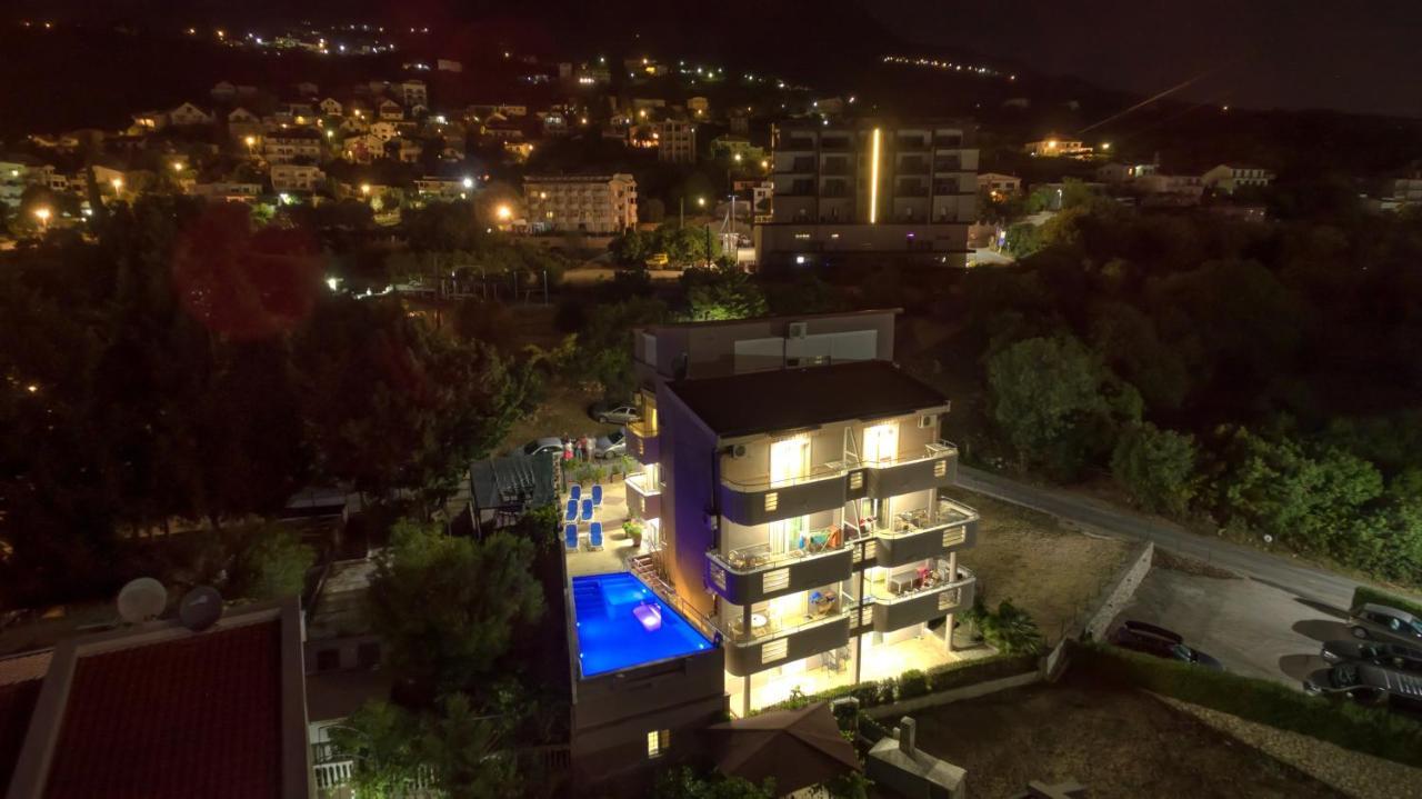 Ani Apartmani Добра вода Екстериор снимка